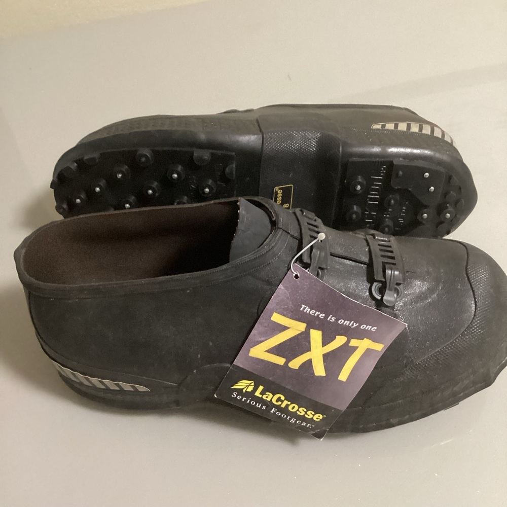 NWT LaCrosse Size 8;Overshoes